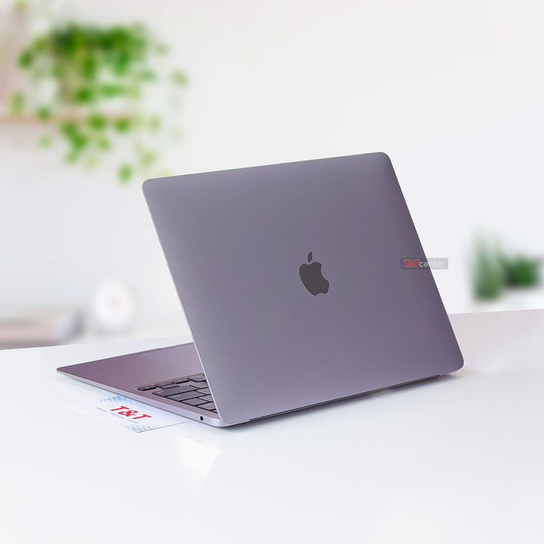 MacBook Air 2020 13 inch Core i3 8GB Ram SSD 256GB